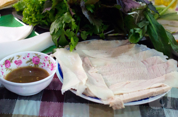 Bánh tráng cuốn thịt heo ngon đúng điệu ở Đà Nẵng